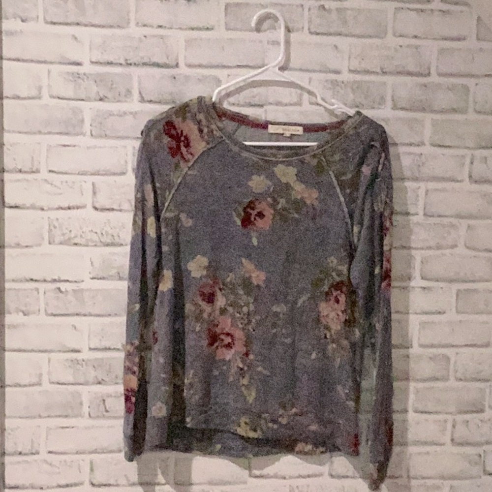 Rewind cute Floral Gray Top